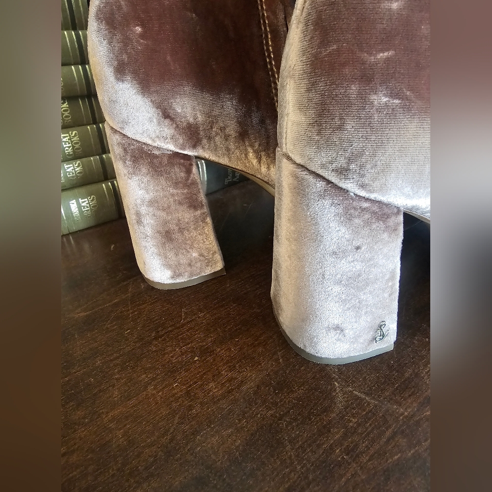 Sam Edelman Pink Velvet Ankle Boots Block Heel Size 9.5​ - Picture 8 of 8